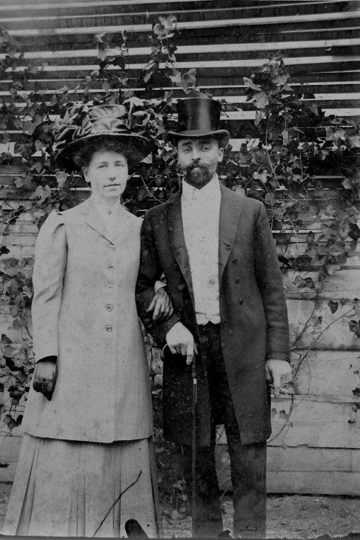 Alice Pairan’s parents, 1910